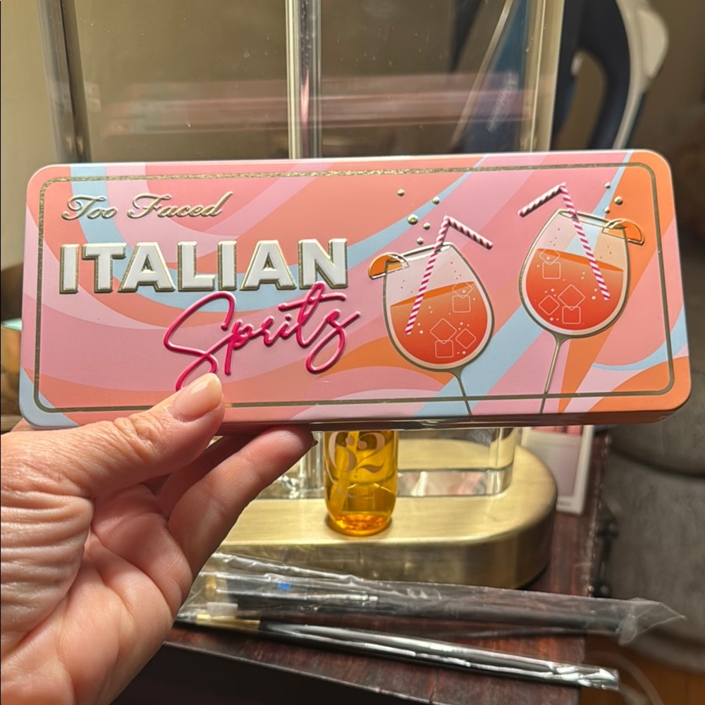 Too Faced Italian Spritz Eyeshadow Palette - Vibrant Shades - Picture 2 of 6